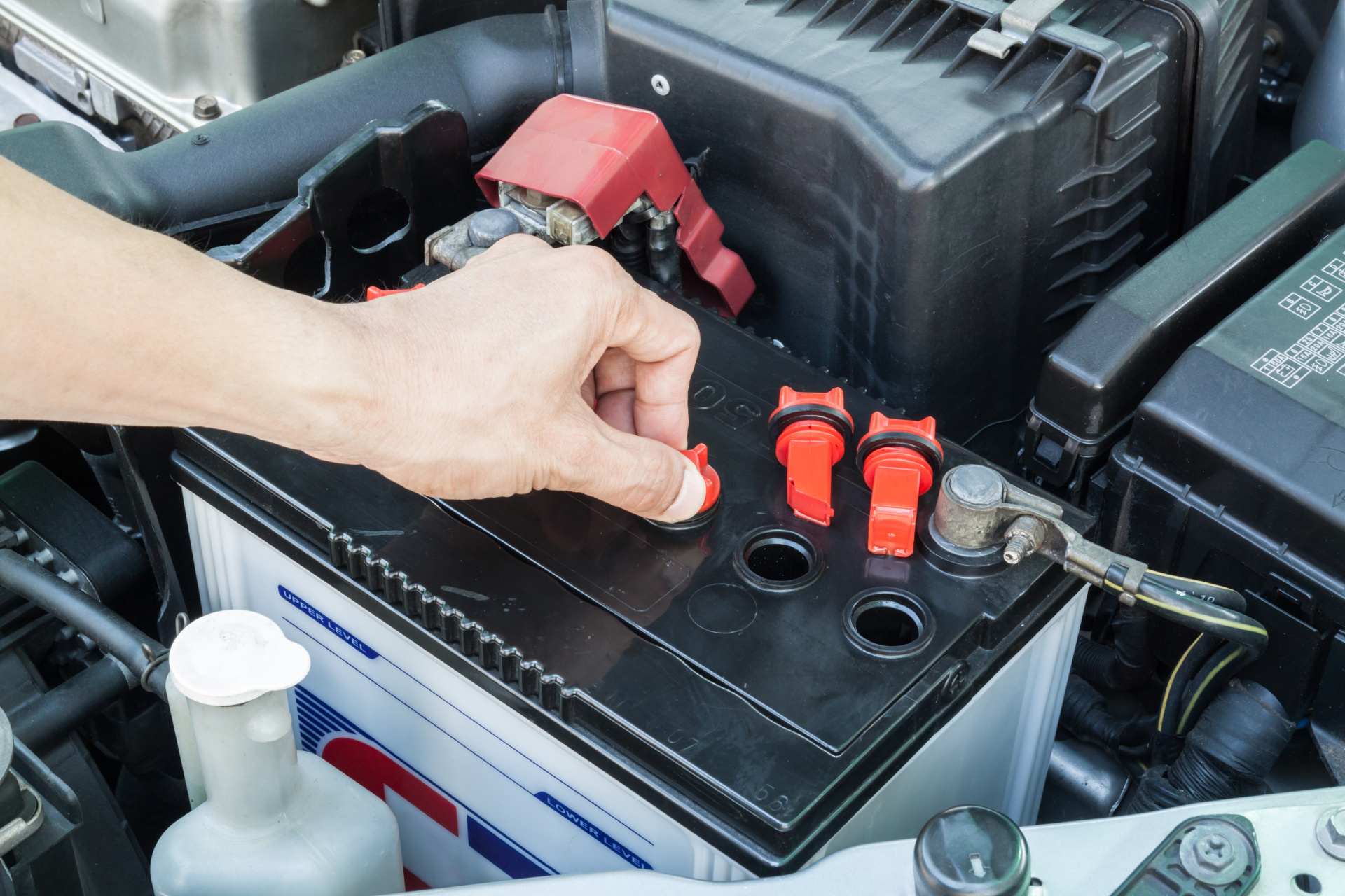 Parasitic Battery Drain Diagnosis for Cars That Die Overnight